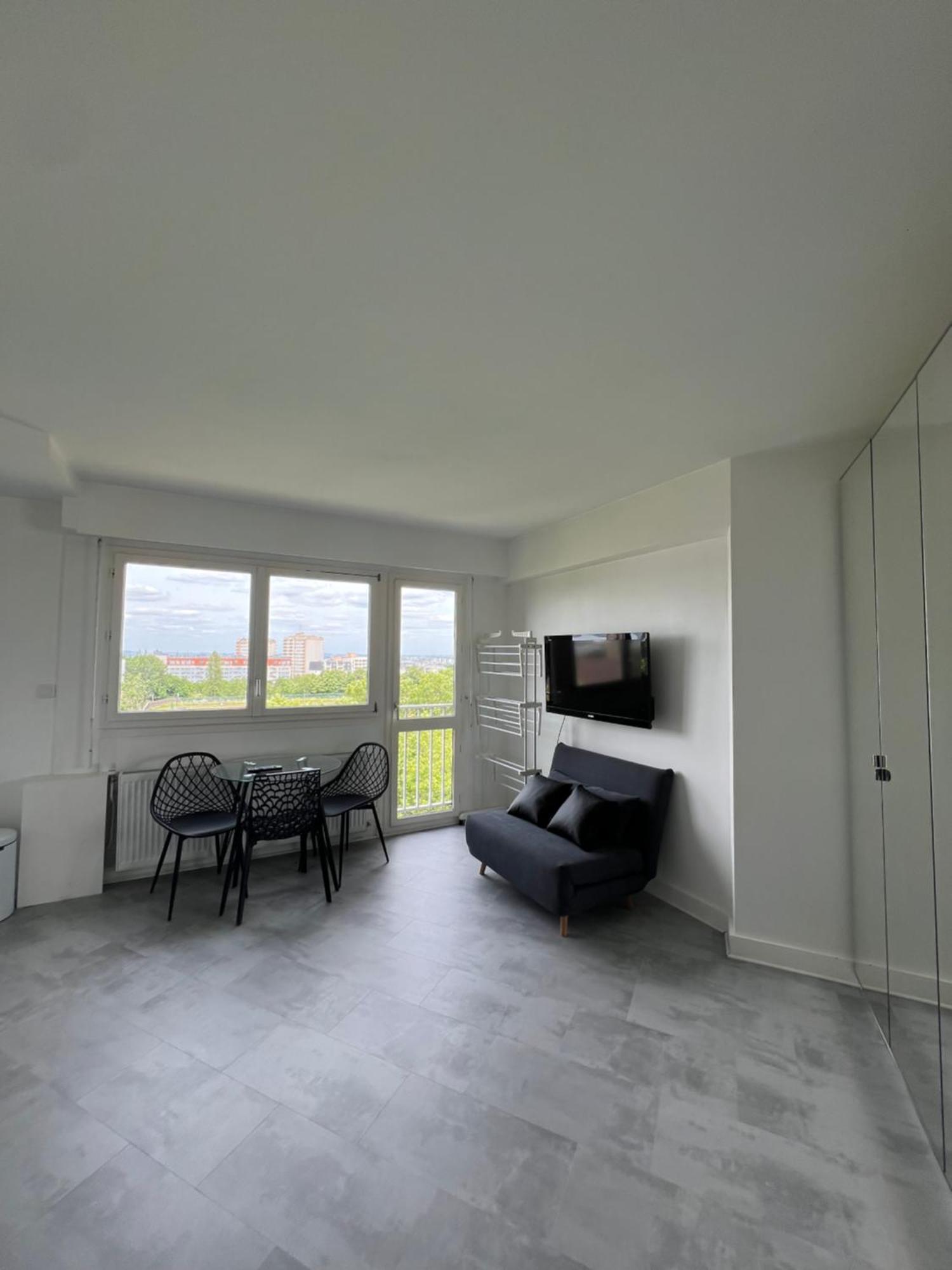 Apartment Home In Paris With View, 15Min Direct To Center Ngoại thất bức ảnh