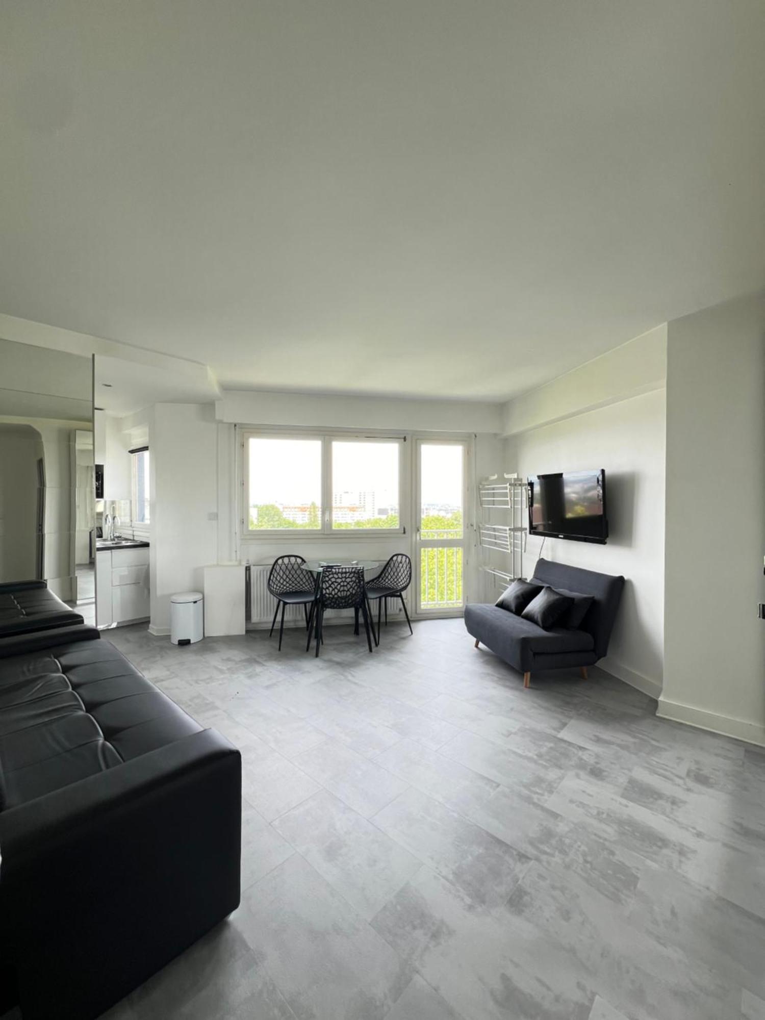 Apartment Home In Paris With View, 15Min Direct To Center Ngoại thất bức ảnh